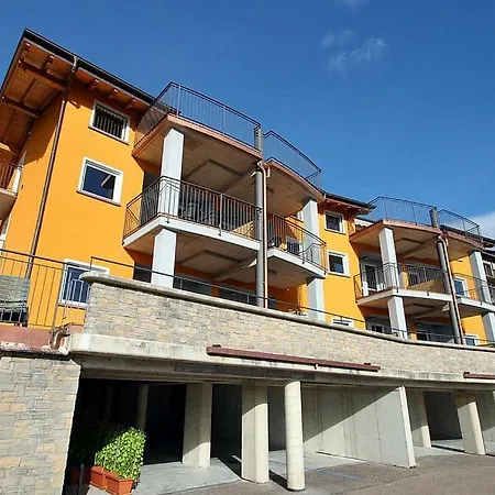 Sleeps 4 Pool Wifi T801705